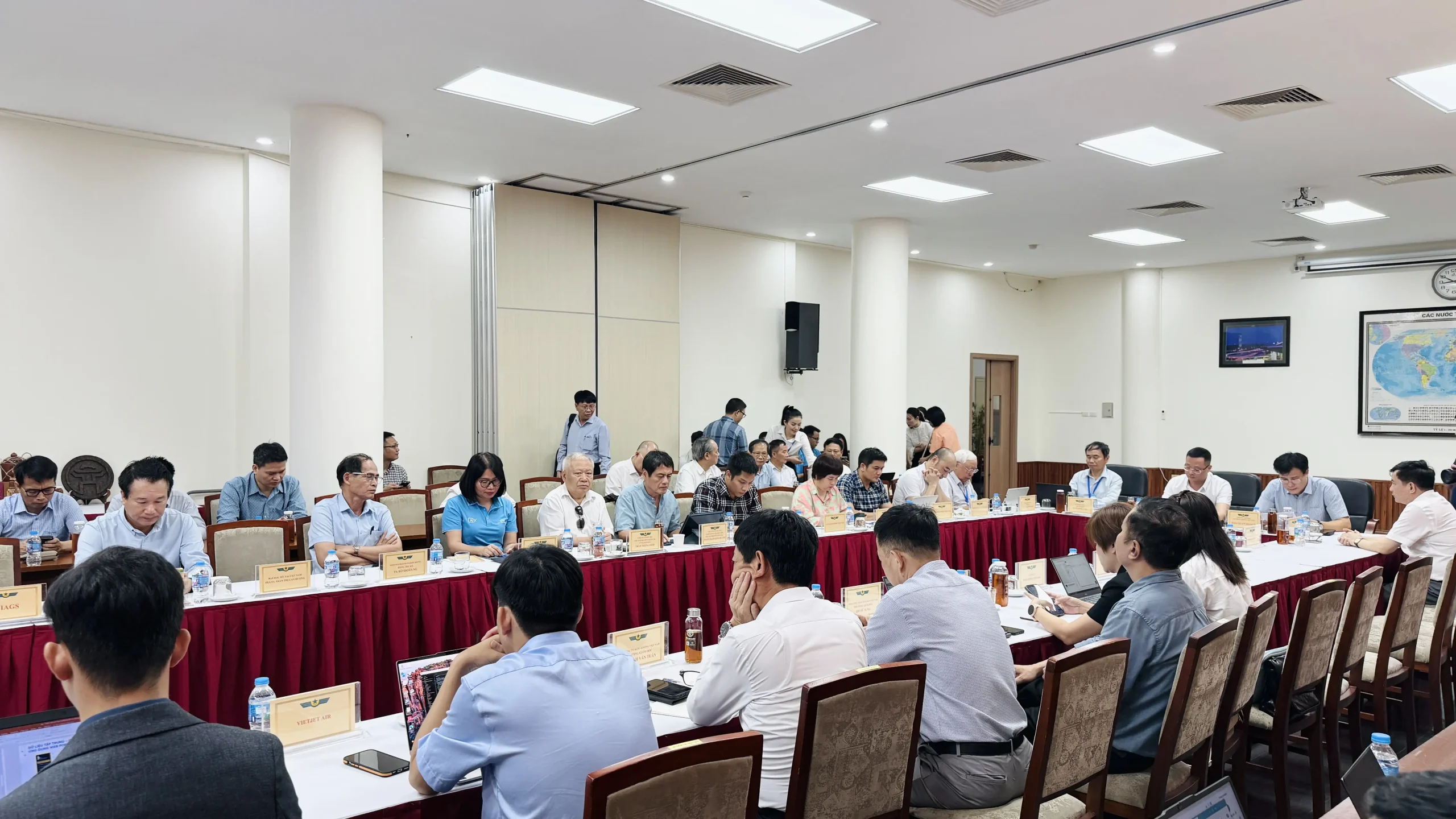 BIỂN BẠC TRƯNG BÀY VÀ GIỚI THIỆU CÔNG NGHỆ TẠI HỘI THẢO “CHUYỂN ĐỔI SỐ VÀ ỨNG DỤNG AI TRONG NGÀNH HÀNG KHÔNG VIỆT NAM”