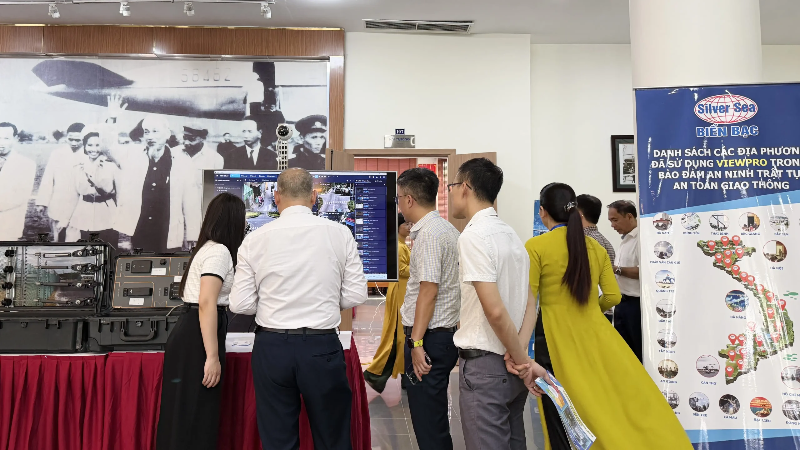 BIỂN BẠC TRƯNG BÀY VÀ GIỚI THIỆU CÔNG NGHỆ TẠI HỘI THẢO “CHUYỂN ĐỔI SỐ VÀ ỨNG DỤNG AI TRONG NGÀNH HÀNG KHÔNG VIỆT NAM”