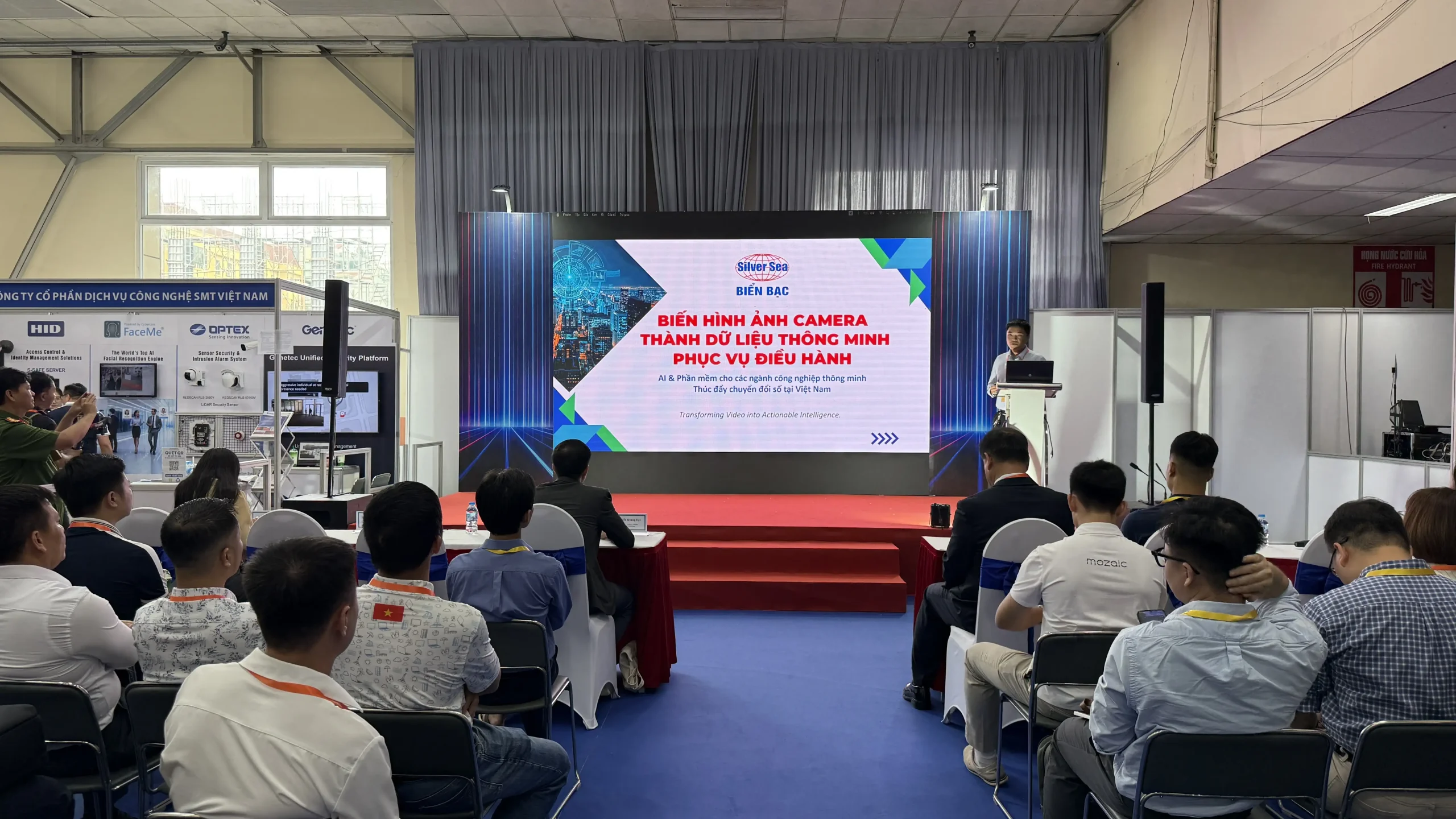 BIỂN BẠC CHIA SẺ GIẢI PHÁP AI PHÂN TÍCH HÌNH ẢNH CAMERA TẠI AI & SOFTWARE SEMINAR